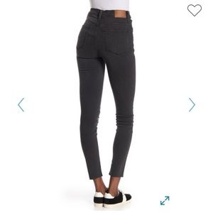 Madewell Washed Black 9” High Rise Skinny Jeans